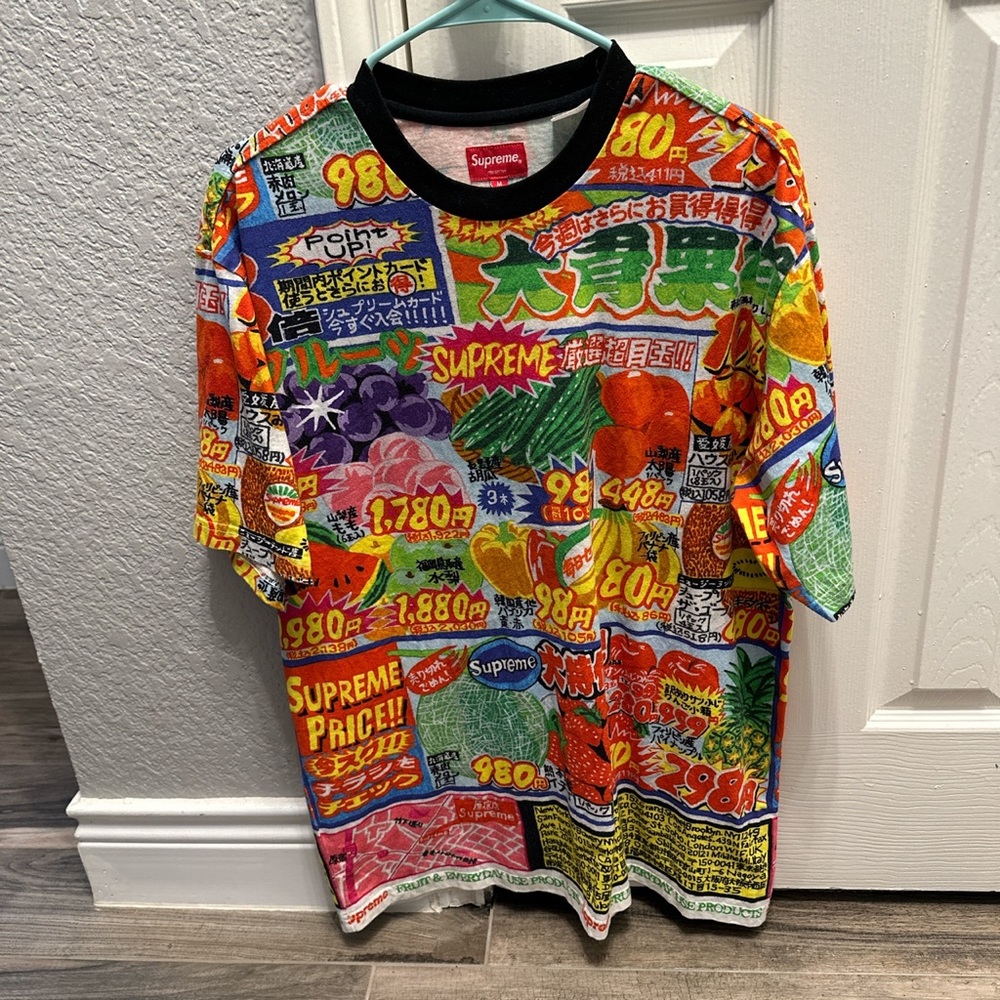 Supreme special offer s/s shirt in size medium . Gently used,excellent condition